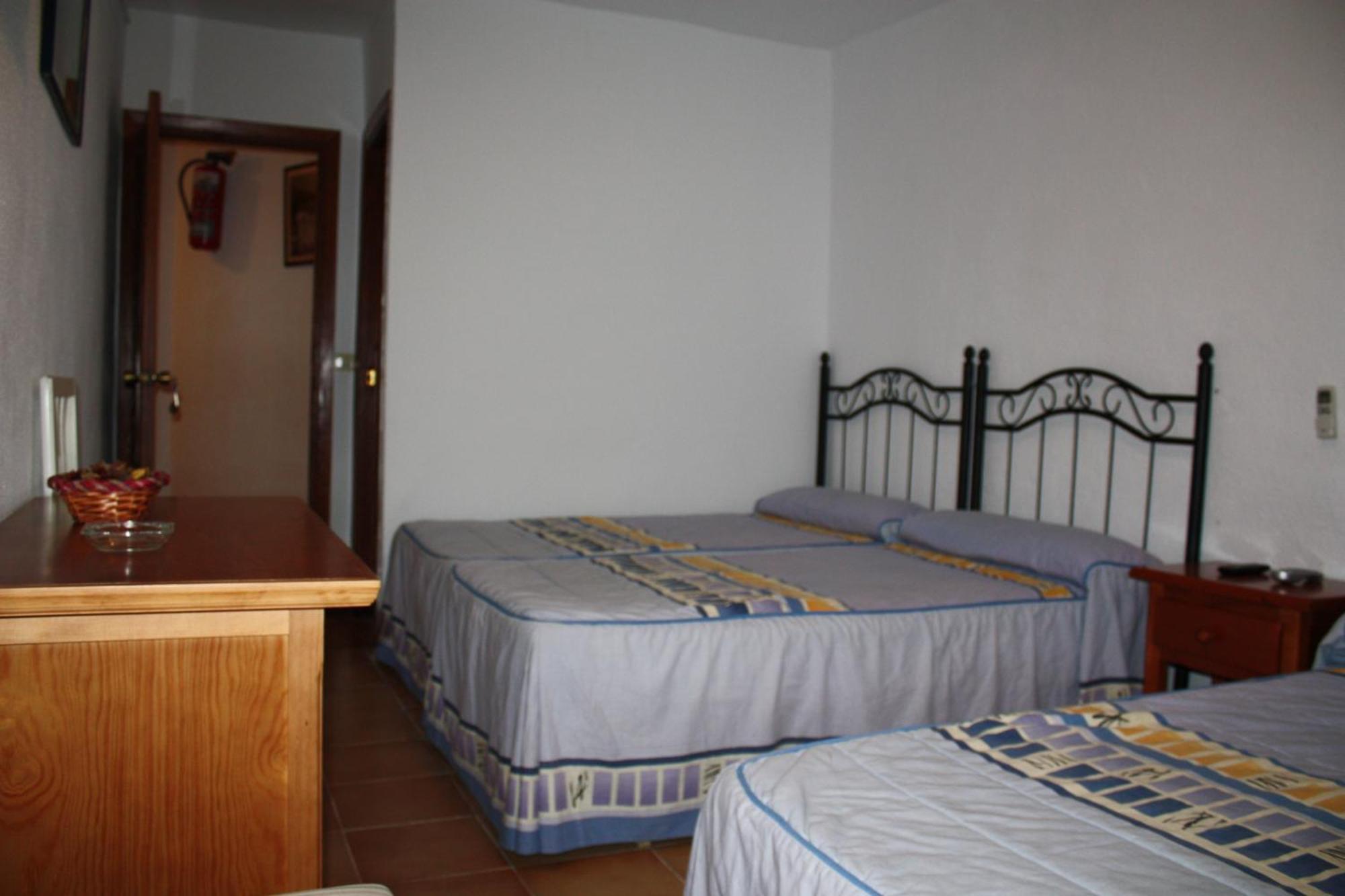 Hostal Tamarindos Matalascanas Ngoại thất bức ảnh